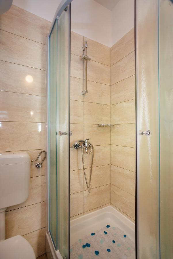 Apartment Studio Close To Sea Krk Town Kültér fotó
